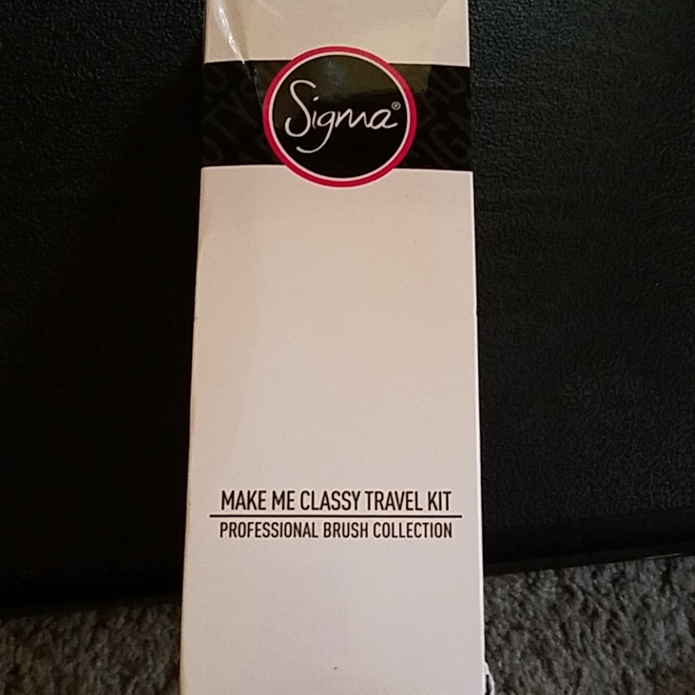 Makeup brushes